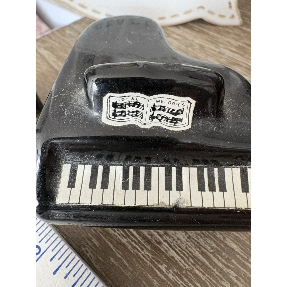 Vintage 5 And Dime Inc Korea Piano Bank One More Dime Ceramic Stopper